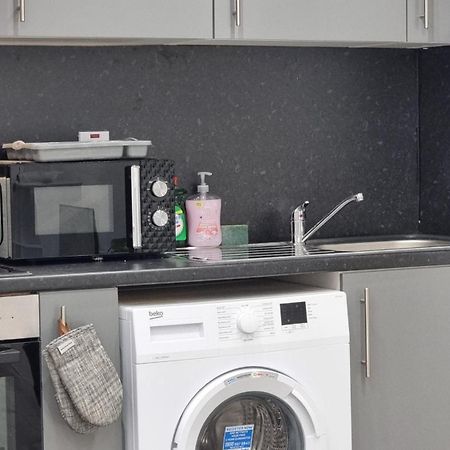 Brand New Flat Close To Turnpike Lane Tube Station Londres Extérieur photo