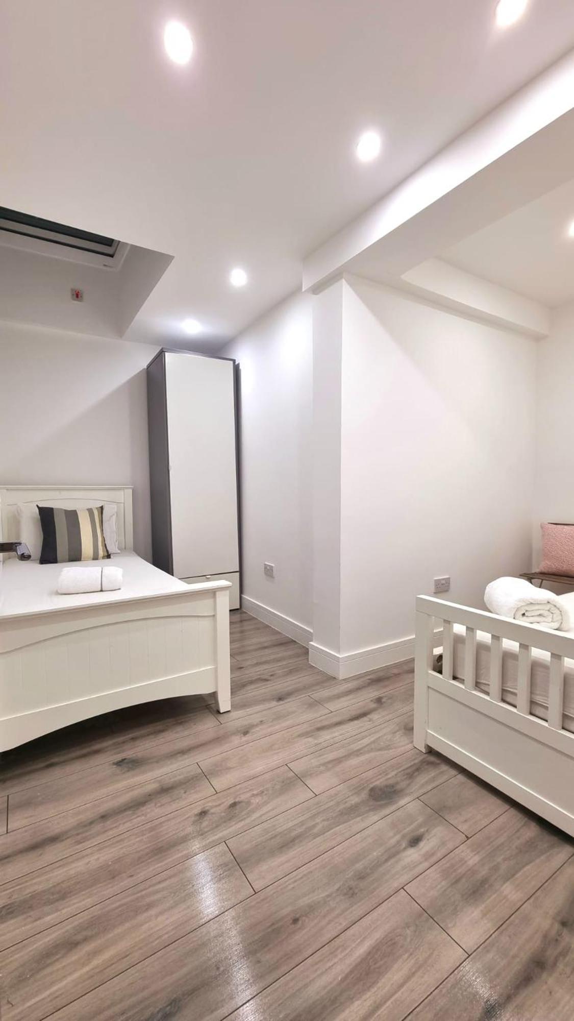 Brand New Flat Close To Turnpike Lane Tube Station Londres Extérieur photo